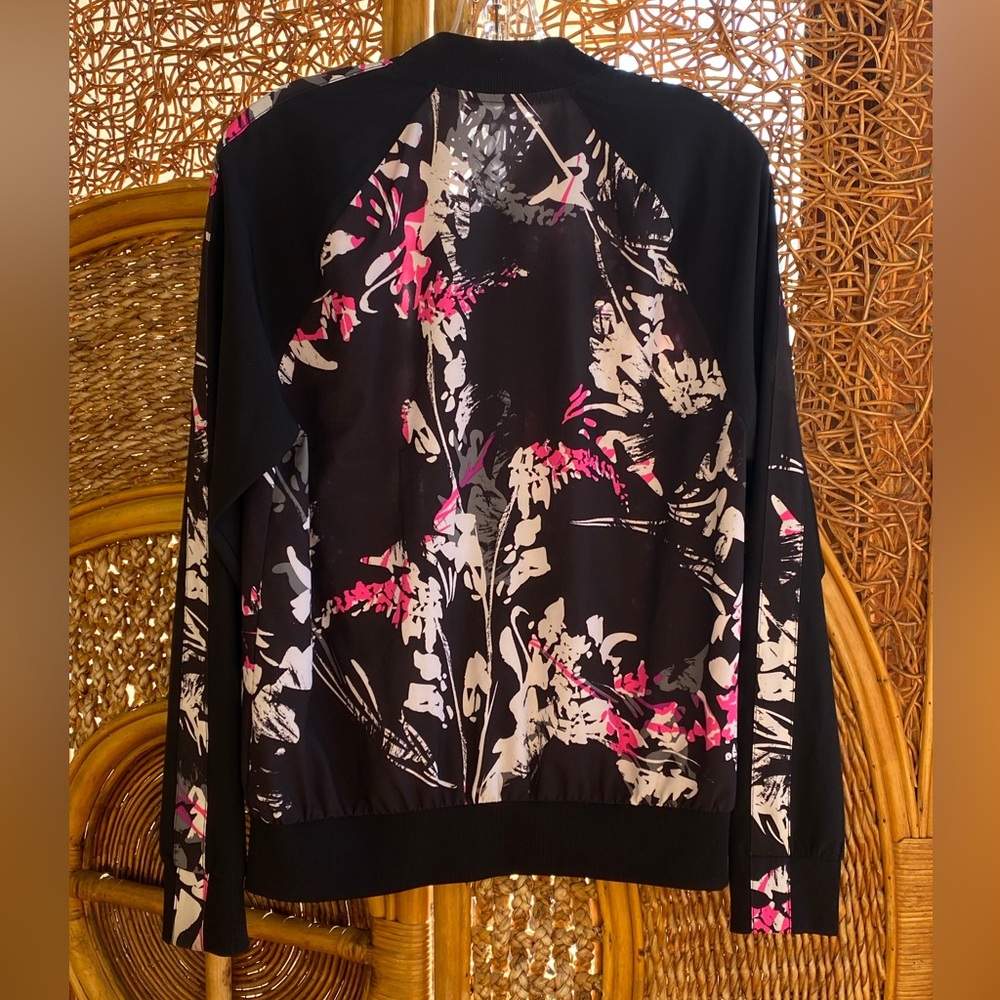 Fabletics Floral Black & Pink Zip-Up Jacket - Picture 6 of 8